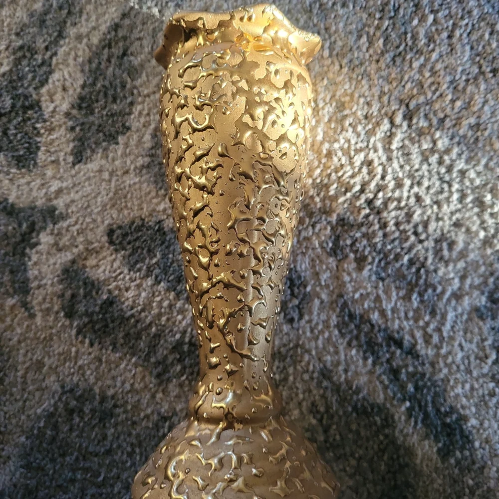 Weeping Gold Vase Hand Decorated Porcelain Vase Bright Gold 22K  Mid Century US - Picture 2 of 12